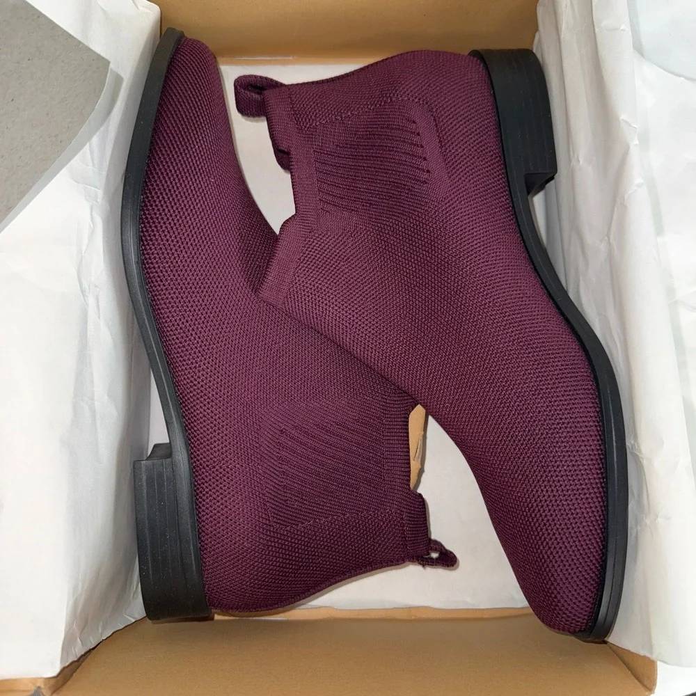 VIVAIA Burgundy Knit Pointed‎ Toe Chelsea Boots Women's Size US 7.5 EU 38.5